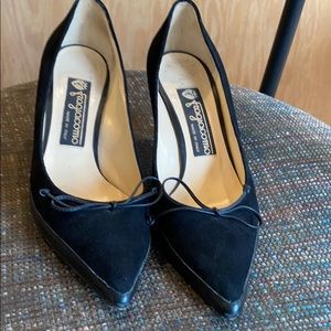 Black Italian pumps